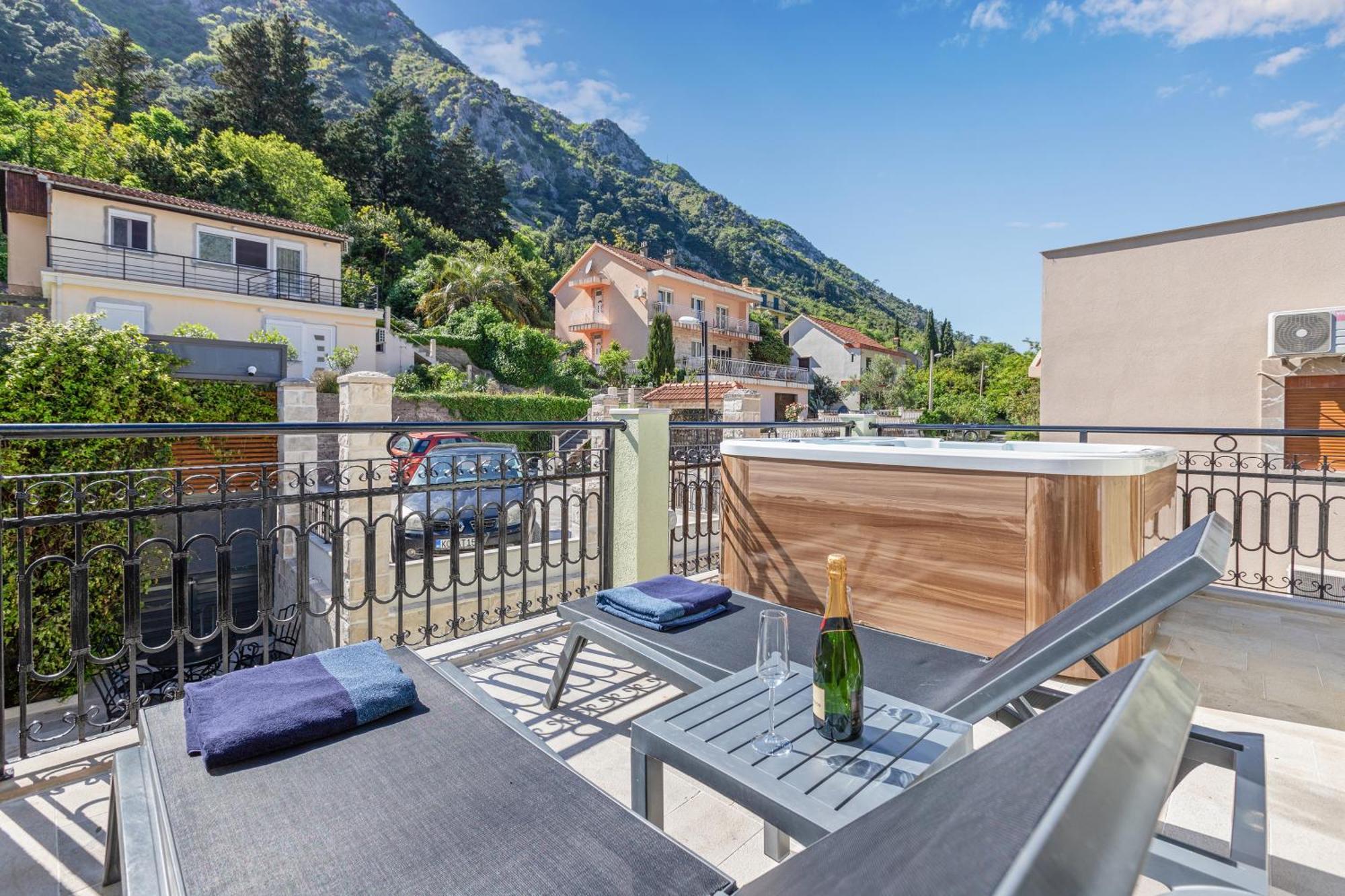 Dekaderon Lux Apartments Kotor Exterior foto